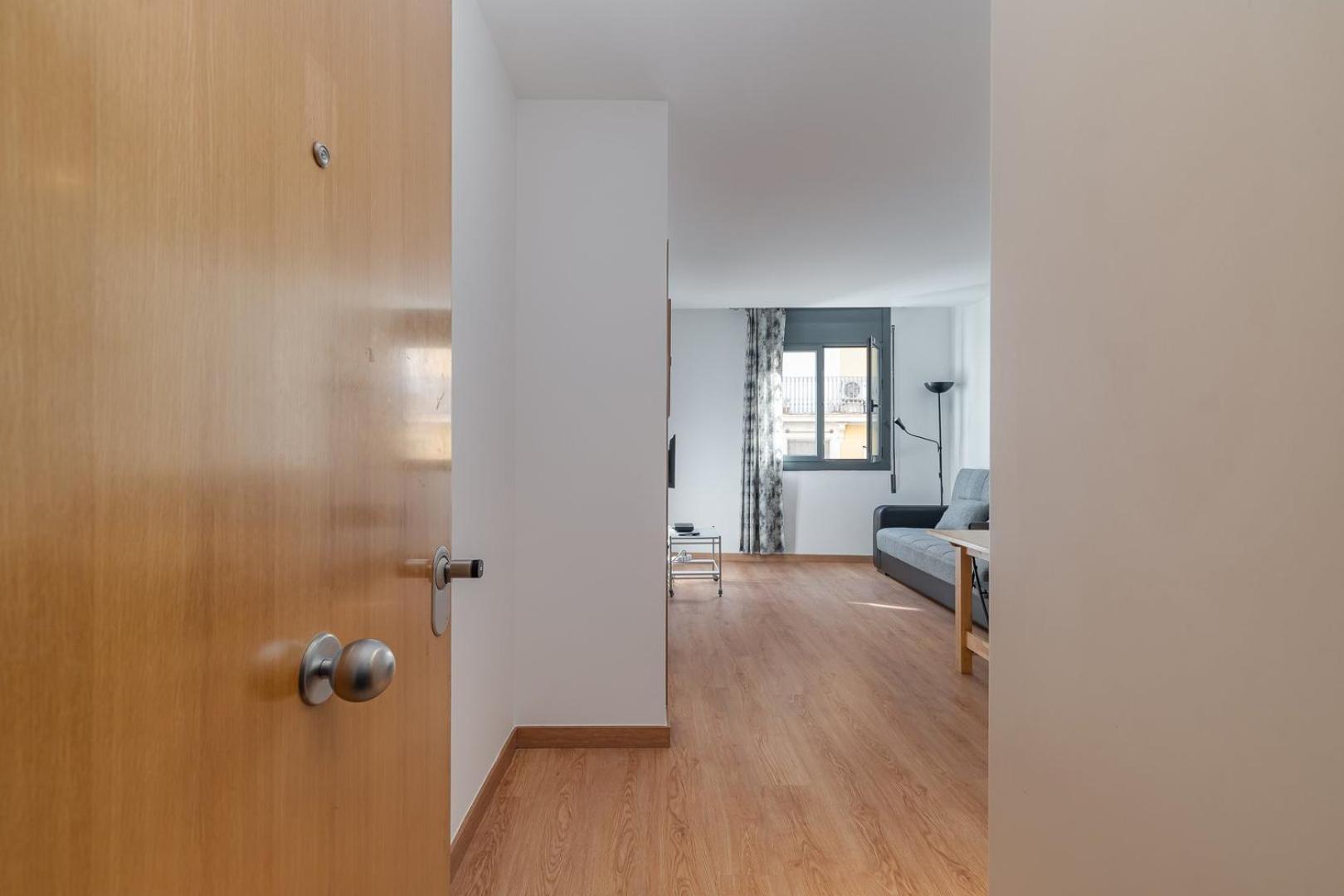 Guestready - Bright Home Near Montjuic Barcellona Esterno foto